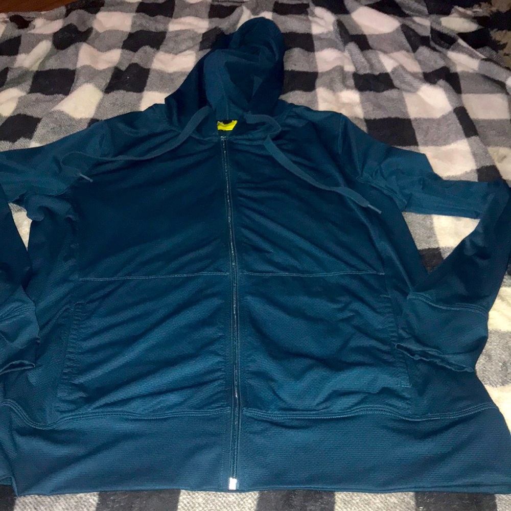 Nola light weight hooded jacket XL